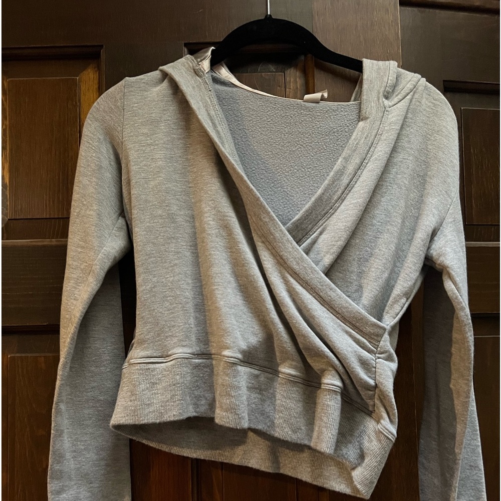 Athleta girl pullover size 12 neck pullover